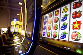 poii88 Live Casino tampilan antarmuka mobile baccarat dealer cantik HD